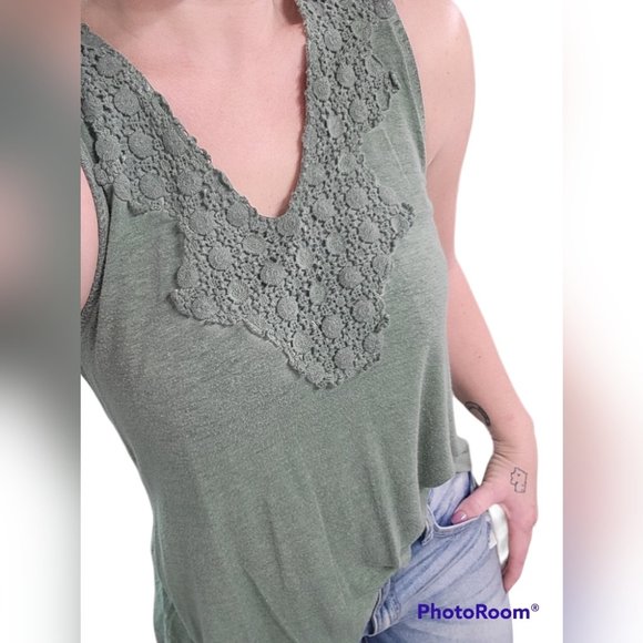 Knox Rose Tops - Knox Rose Top Size Small, Green